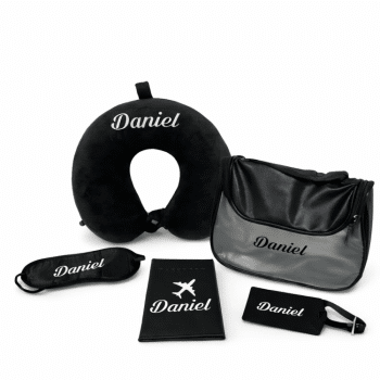 מארז דניאל-תיק איפור, כרית טיסה,תג למזוודה כיסוי עיינים ודרכון -בחירת צבע