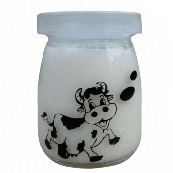 בקבוק זכוכית חלב קטן בעיצוב פרה