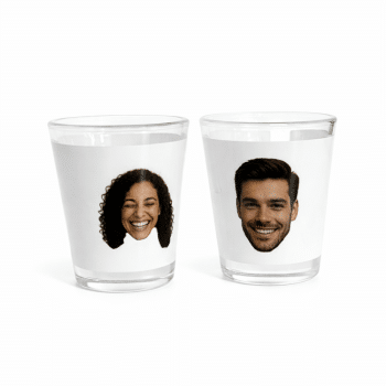 כוס צ'יסר עם פרצוף